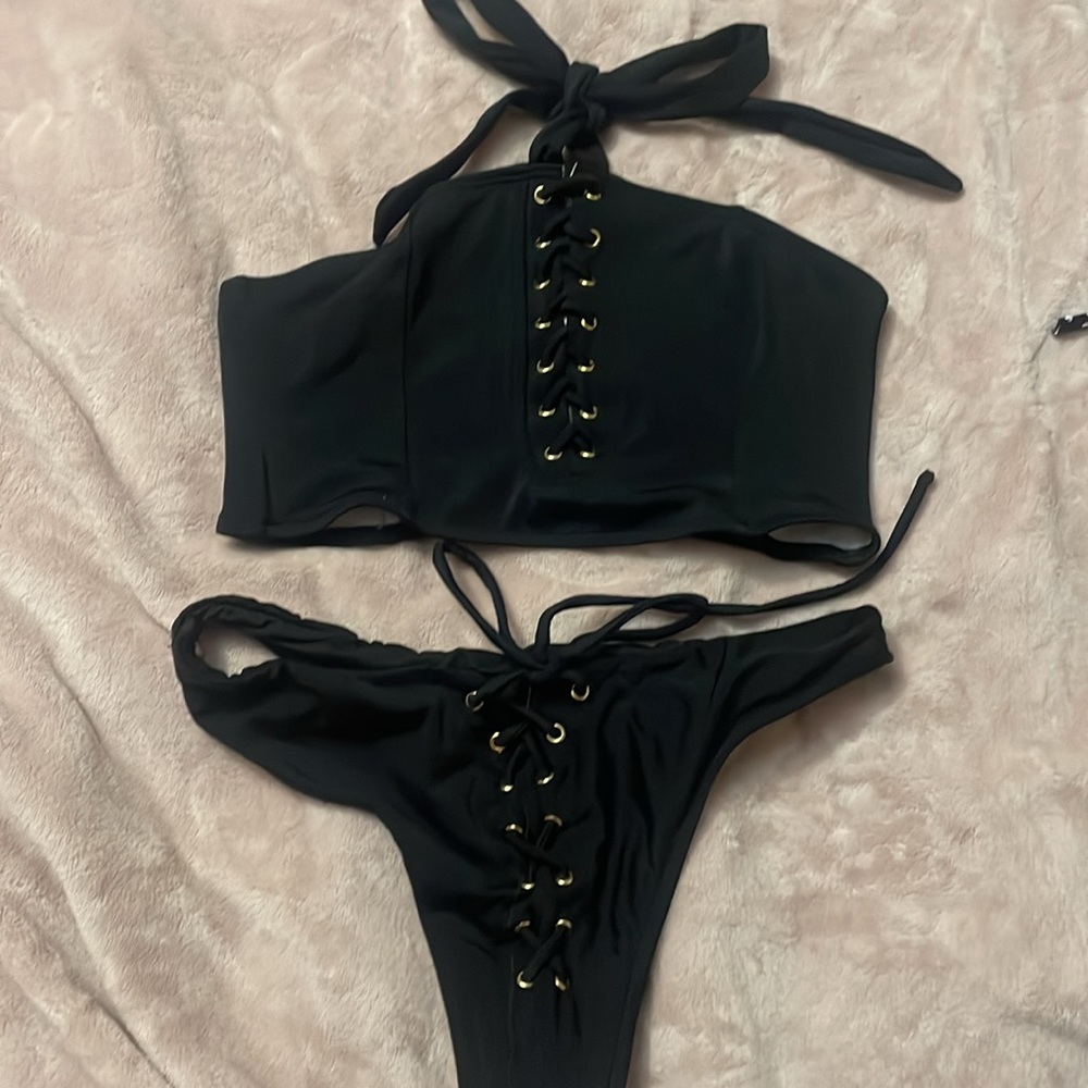 VENUS SPORTS ILLUSTRATED BIKINI MED